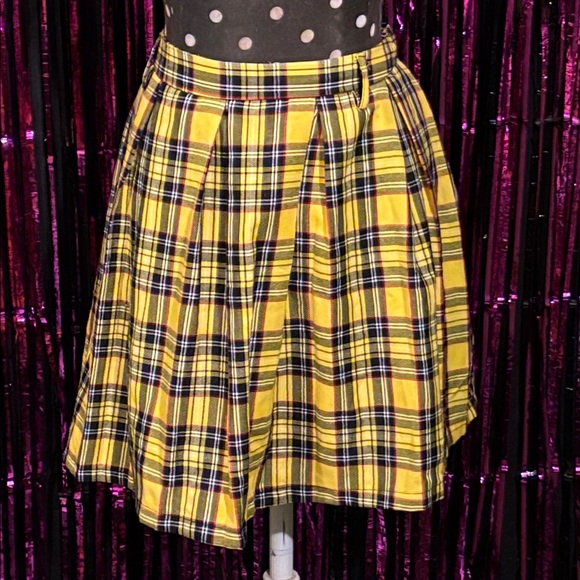 Hot Topic Dresses & Skirts - Hot Topic Yellow Plaid Skirt XL
